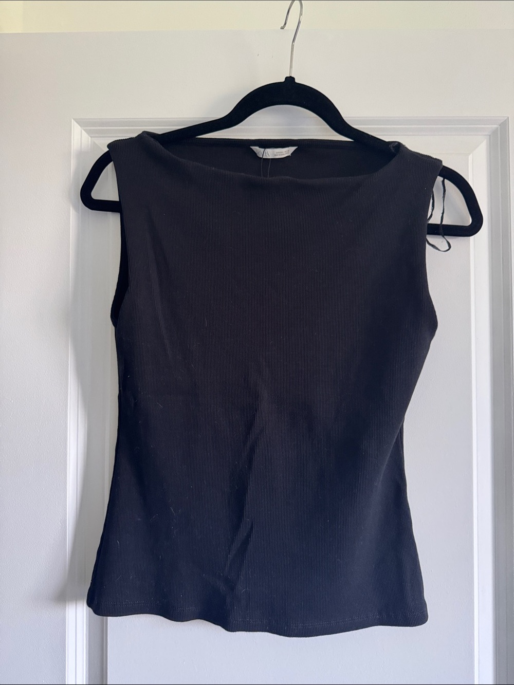 Zara Black Ribbed Sleeveless Boat Neck Tank